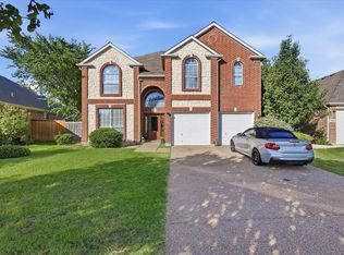 2808 N Camino Lagos, Grand Prairie, TX 75054