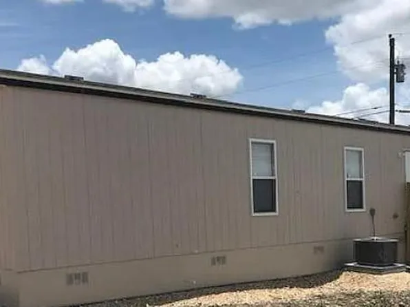 182 Zain Ln, San Marcos, TX 78666