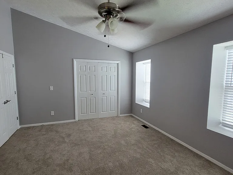 4025 Hancock Cir — Photo 17