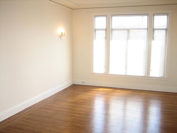 3rd image of 3427 Broderick St APT 1