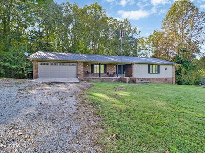 212 Old Clear Branch Ln, Rocky Top, TN, 37769