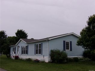 170 Autumnview Dr, Arcade, NY 14009