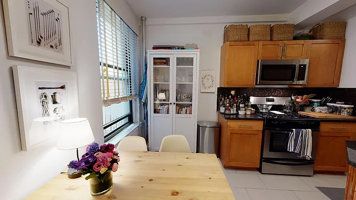 Rented by Bond New York | media 50