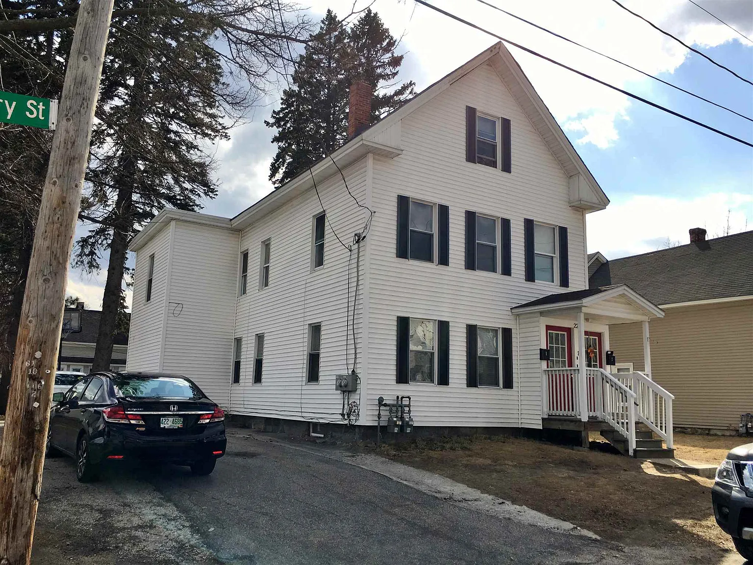 4 bed, 1.0 bath, 1100 sqft, $2,149 — Photo 4