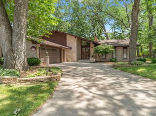 18039 Whitman Ln, Lansing, IL 60438