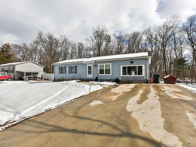 11 Stanley St, Easthampton, MA, 01027