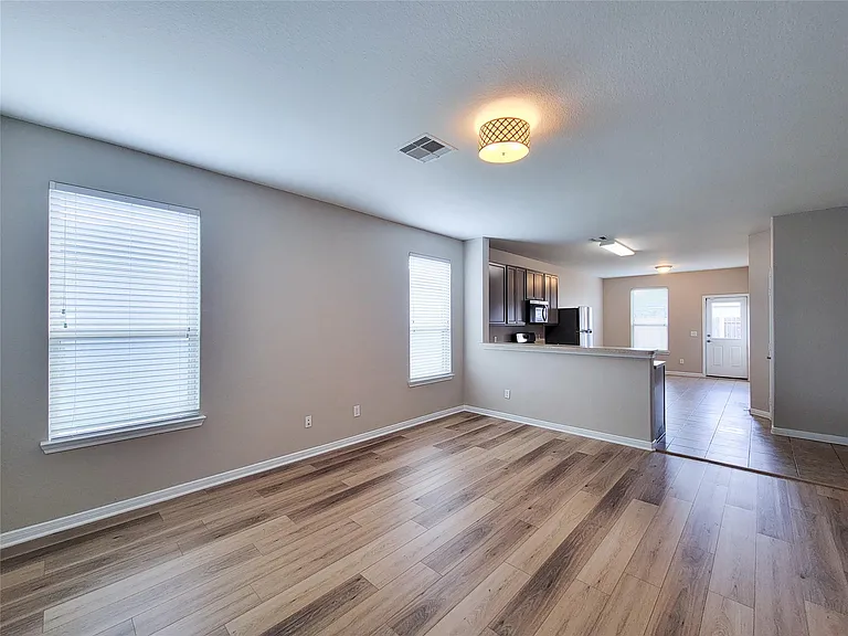 6535 Dayridge Ln — Photo 10