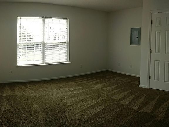 5th image of 2120 Sanibelle Ln #B