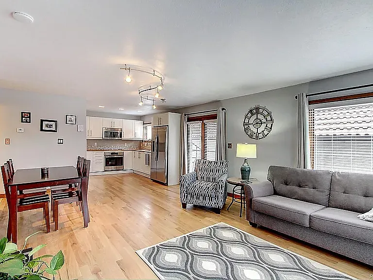 704 N Pearl St #209F — Photo 6
