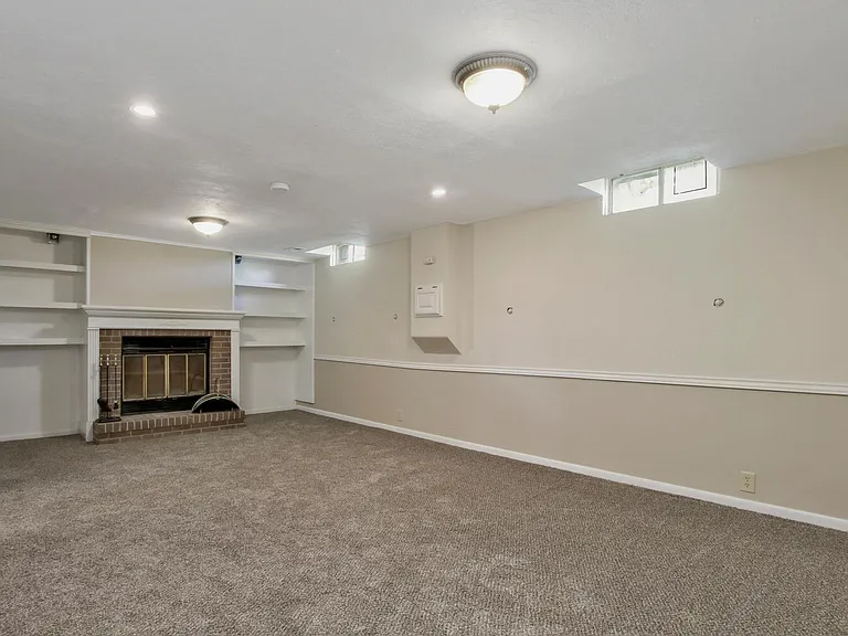 4036 N Edgemoor Dr — Photo 24