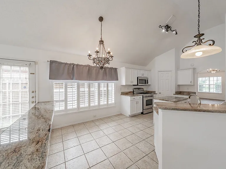 4728 Grant Park Ave — Photo 13
