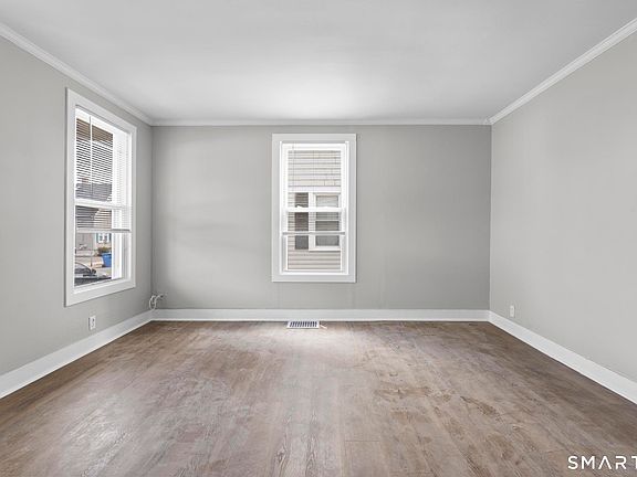 4th image of 68 Whiting Street