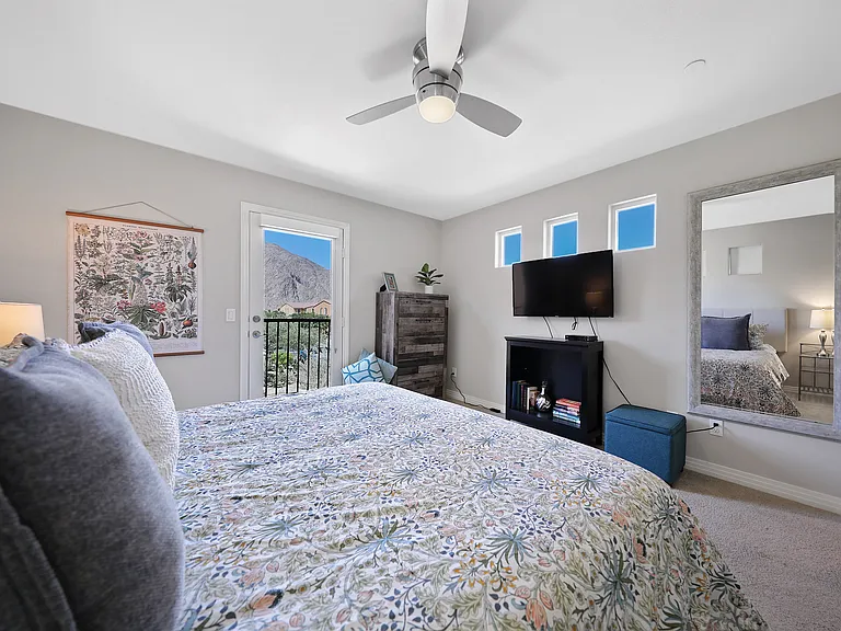 52358 Hawthorn Ct — Photo 12