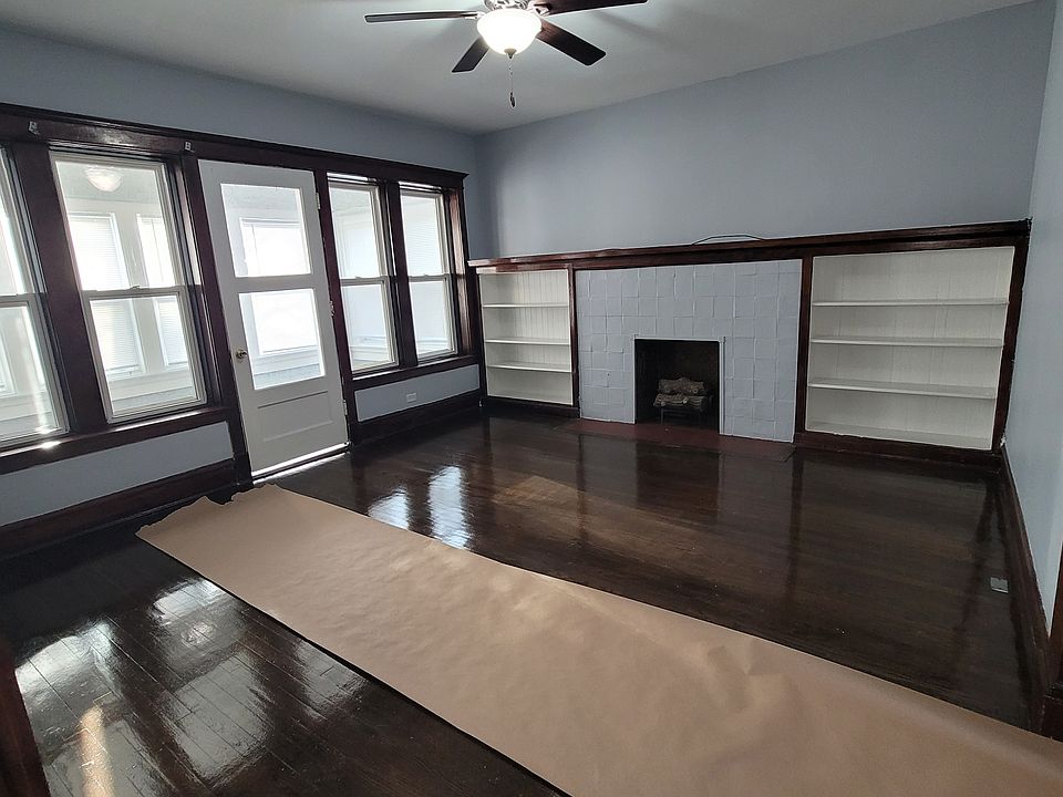 LR with Enclosed Porch