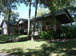 17 Crooked Tree Rd, Galena, MO 65656