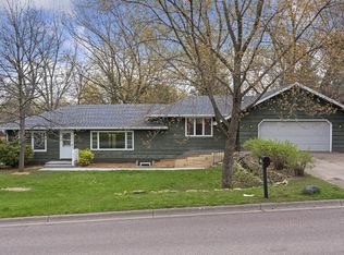 6051 Benjamin St NE, Fridley, MN 55432