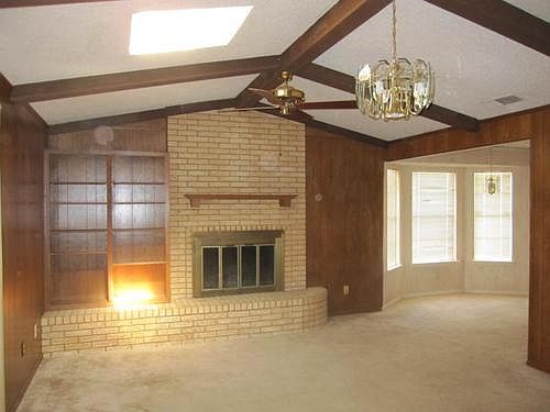 3rd image of 1105 Ruiz Dr