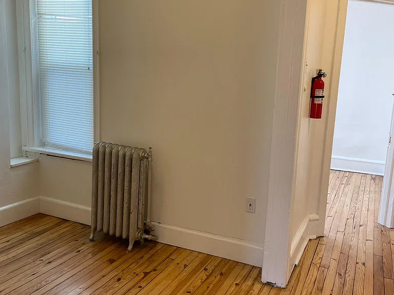 136 S 53rd St — Photo 12