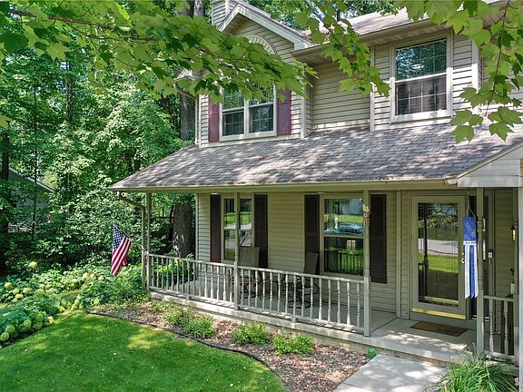2nd image of 1744 Ives Ln