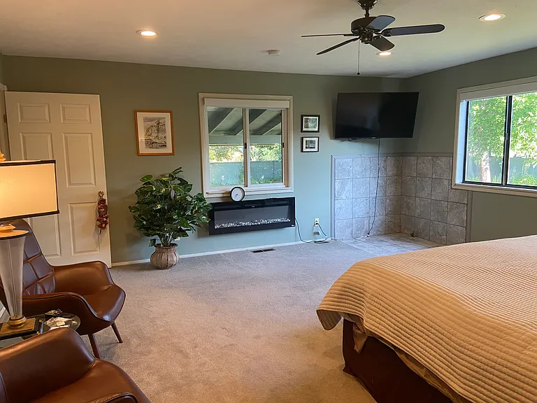 Bedroom #1