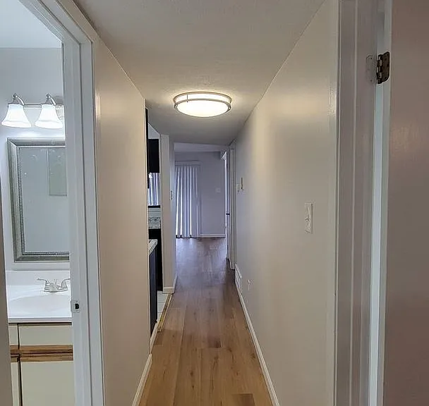 1845 Clayton Ave #110 — Photo 17