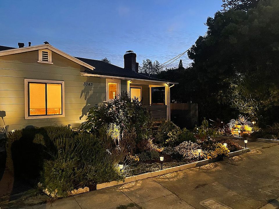 2nd image of 3043 Davis St