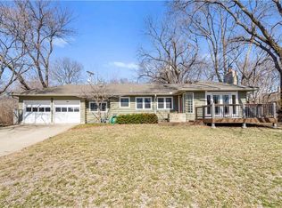 1710 University Dr, Lawrence, KS 66044