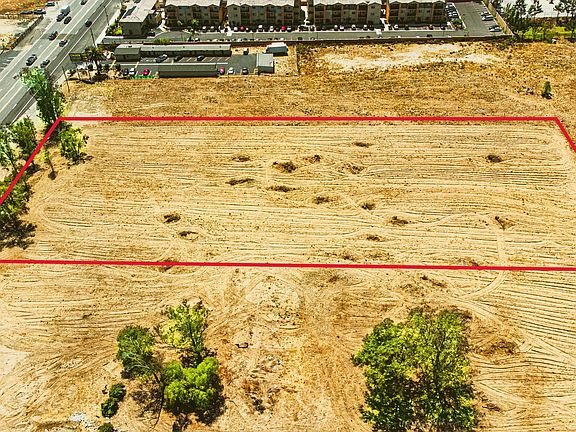 3rd image of 15254 Foothill Blvd