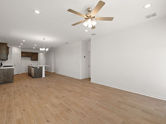 2nd image of 8442 N 34th Ln
