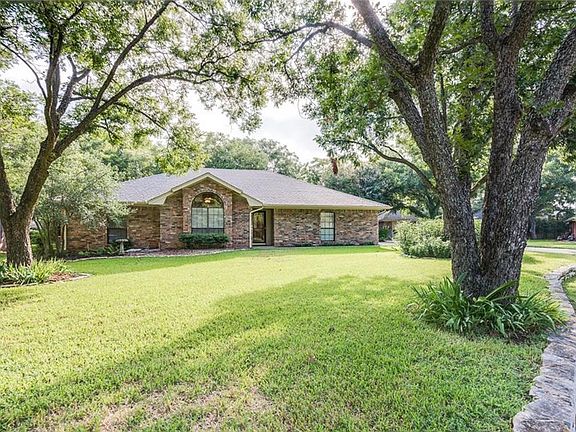 2nd image of 8905 Halfway Hill Ct