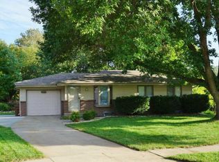 2211 Elba Cir, Lincoln, NE 68521