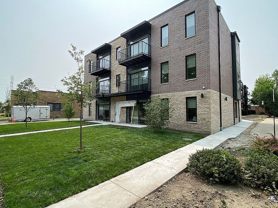 2030 Greenwood St Evanston IL Zillow