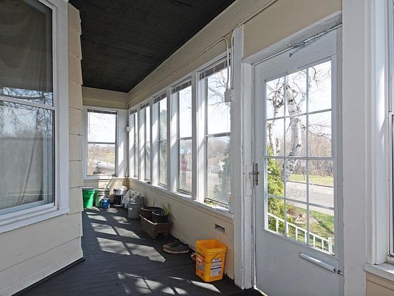 4th image of 1823 Saint Anthony Ave