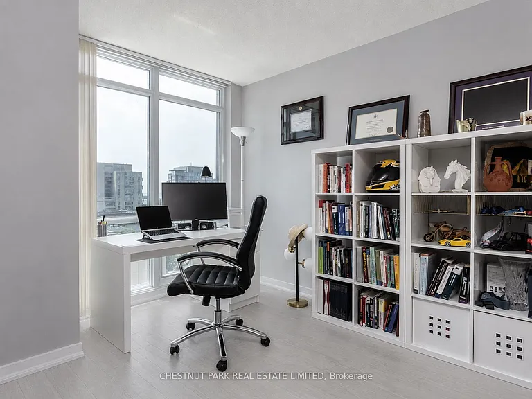 15 Fort York Blvd #710 — Photo 9