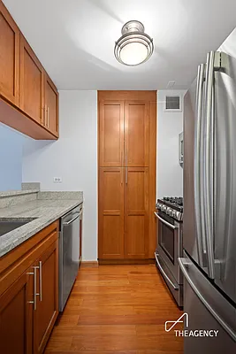 Rented by The Agency | media 2