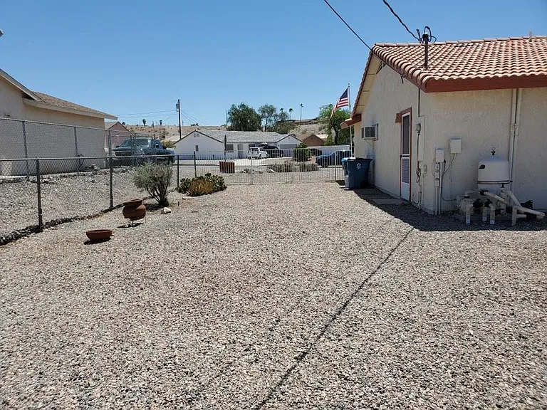1391 McCulloch Blvd S — Photo 11
