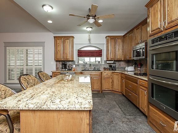 4th image of 2654 Venado Dr