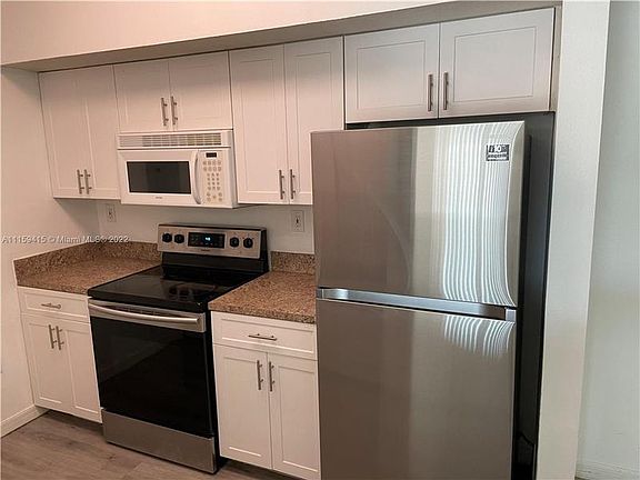 3rd image of 201 SW 116th Ave #22305