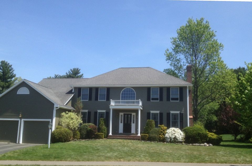 2nd image of 19 Sunset Rock Ln