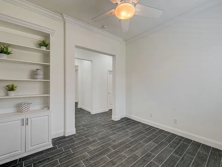 933 Everest Peak Ave — Photo 19