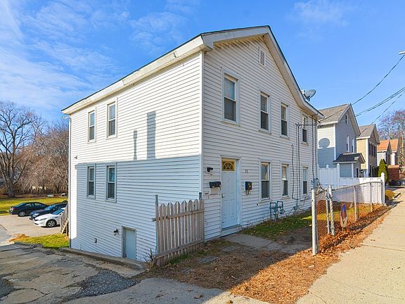 3rd image of 15 Blackstone St