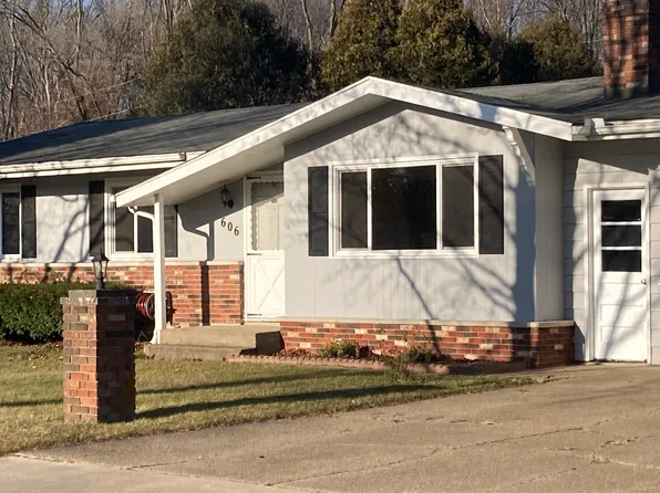 606 Lynn Dr, Berrien Springs, MI 49103