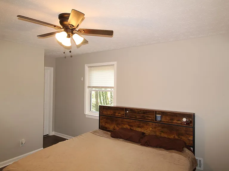 3367 Oak Dr — Photo 9