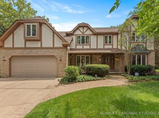 2800 Crestfield Ct, Naperville, IL 60565
