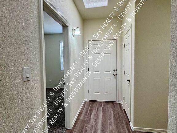 3rd image of 109 Oban Ct