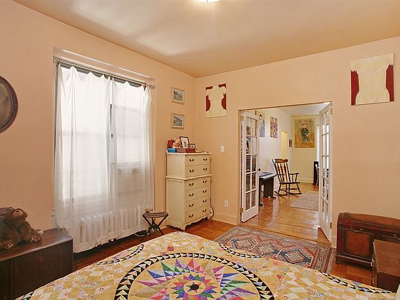 2nd image of 109 Seaman Ave APT 3G