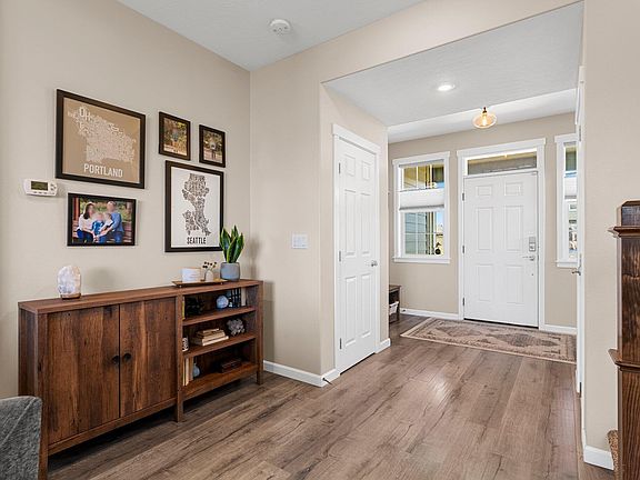 5th image of 6011 Westmoreland Ln