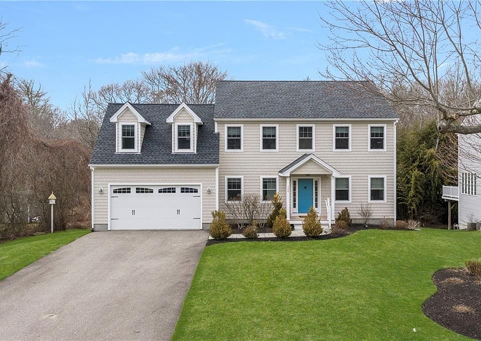 1st image of 106 S Bay Dr