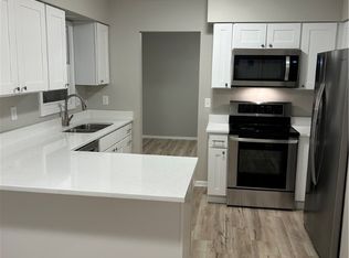 4030 E 24th St, Des Moines, IA 50317