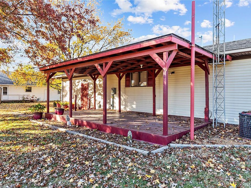 912 W Pine St, Jerseyville, IL 62052 MLS 23068313 Zillow